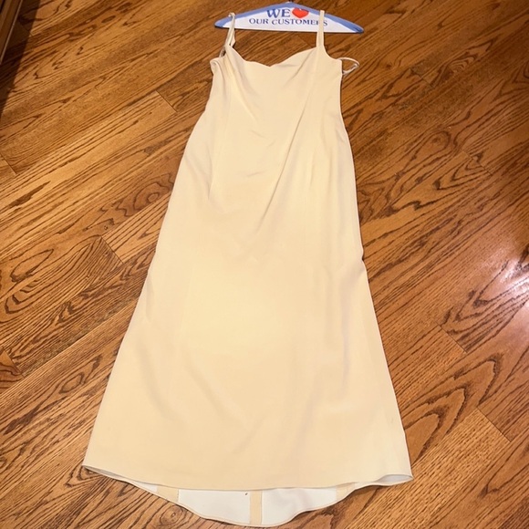 Rickie Freeman for Teri Jon Dresses & Skirts - Rickie Freeman Woman’s Cream Silk Dress Size 6